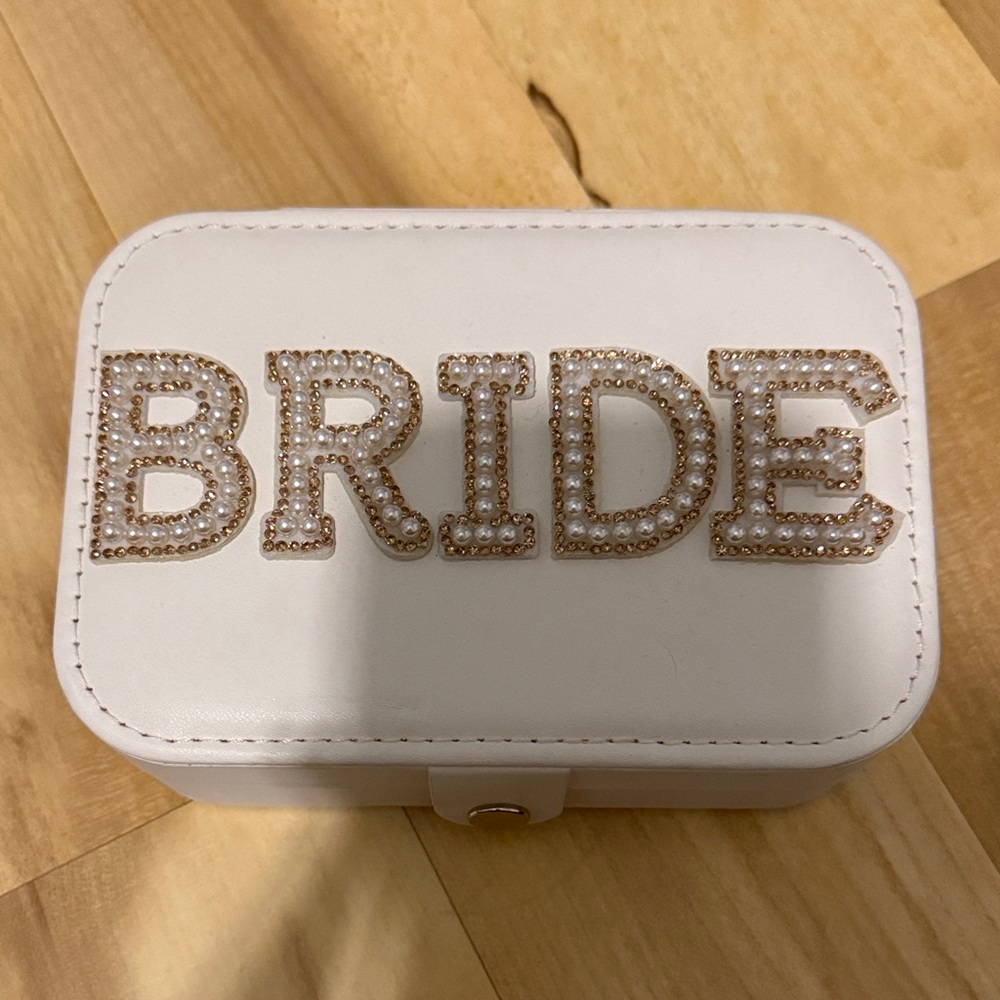 White Bride Jewelry Box